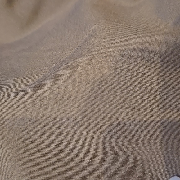 New Stronger Label "The Signature One" Falcon Gold Leggings - Picture 8 of 12